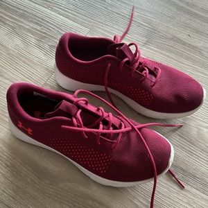 Women’s under armour shoe for Sale!